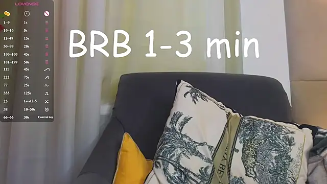 Snapshot of Boobinary chatting on June 19, 1:10 am Boobinary online show from June 19, 1:10 am