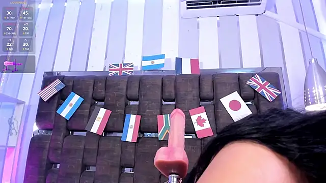 Snapshot of NinaBloom_ chatting on July 18, 1:04 pm NinaBloom online show from July 18, 1:04 pm