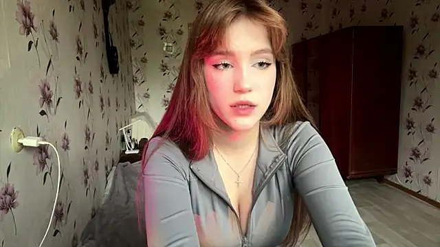 Snapshot of AnnaWasp chatting on May 8, 4:51 am AnnaWasp online show from May 8, 4:51 am