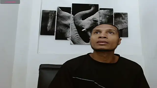 Snapshot of chrisramosv chatting on March 12, 11:00 pm chrisramosv online show from March 12, 11:00 pm