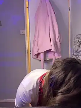 Sophialacex online show from April 2, 9:45 pm