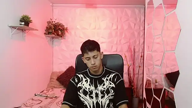 Kei 23 online show from March 20, 11:15 am