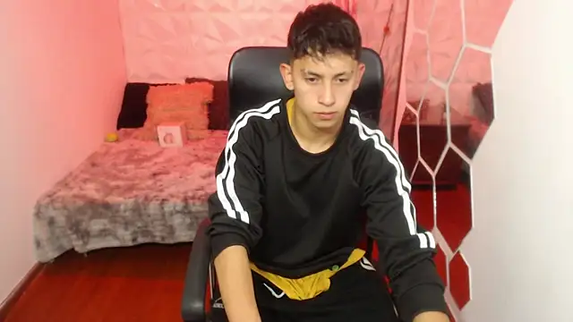 Kei 23 online show from April 17, 12:35 am