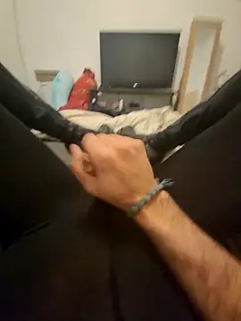 Snapshot of bootslove1 chatting on April 12, 12:54 pm bootslove1 online show from April 12, 12:54 pm