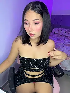 Snapshot of iamkyliewest chatting on March 15, 3:34 am iamkyliewest online show from March 15, 3:34 am