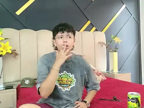 NikiEvanz online show from April 30, 8:26 pm