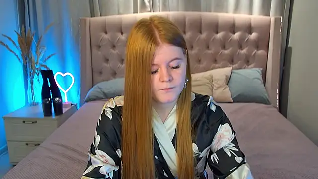 JessicaEmber online show from April 21, 5:03 am