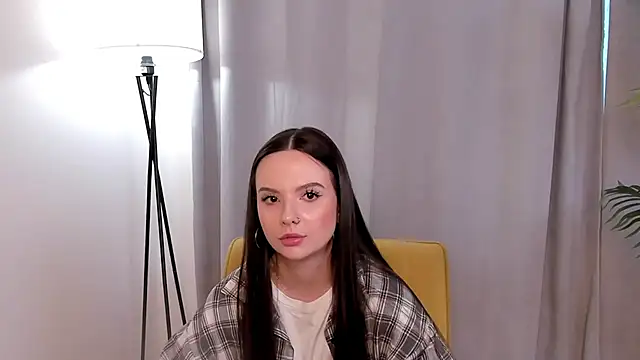 Snapshot of MeghanSkaer chatting on March 15, 9:48 am MeghanSkaer online show from March 15, 9:48 am