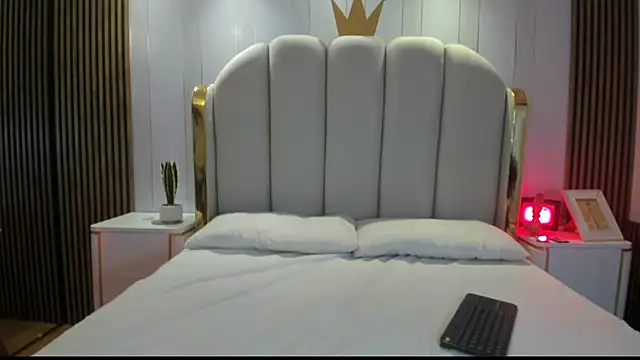 cintya evans online show from March 31, 8:20 pm