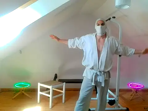 NinjaLaser online show from April 29, 11:47 am
