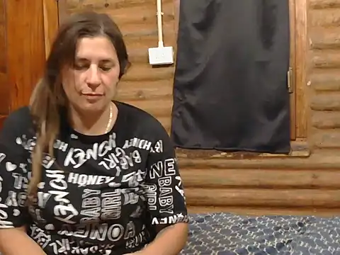 Snapshot of Esmeralda-sex chatting on March 15, 3:45 am Esmeralda-sex online show from March 15, 3:45 am