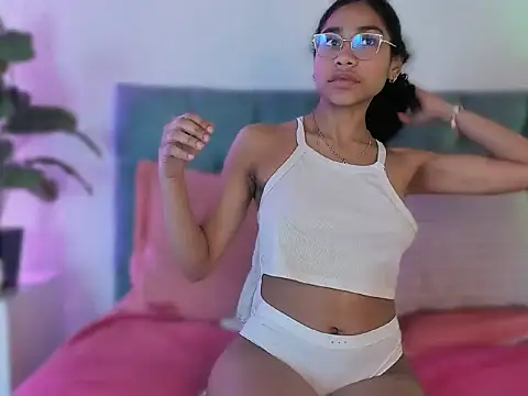 emaffox online show from March 21, 8:19 am