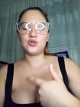 Snapshot of Brittany_G chatting on March 18, 7:11 am Brittany G online show from March 18, 7:11 am