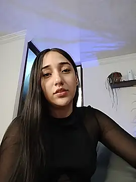 isabellaHill2 online show from April 24, 7:11 am