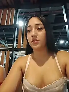 Snapshot of isabellaHill2 chatting on July 11, 11:17 pm isabellaHill2 online show from July 11, 11:17 pm