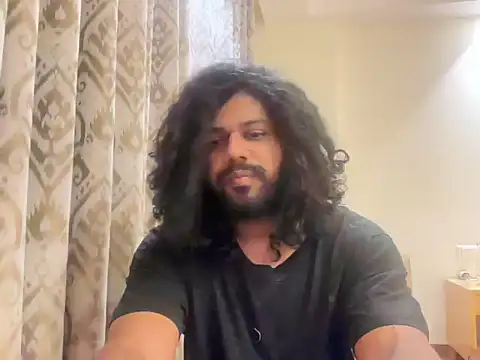 Snapshot of abhinaxx chatting on April 9, 8:25 pm abhinaxx online show from April 9, 8:25 pm