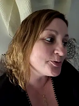 duotroublant online show from May 5, 8:39 pm