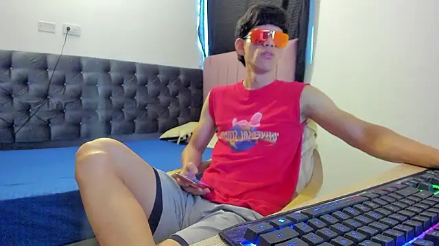 Josy 11 online show from March 14, 8:14 pm