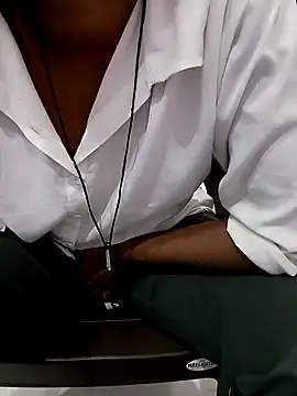 ms ruby  online show from April 19, 3:39 am