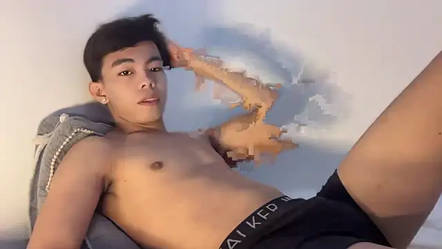 hottasianboy online show from March 15, 12:55 pm