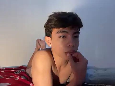 hottasianboy online show from April 5, 12:24 pm