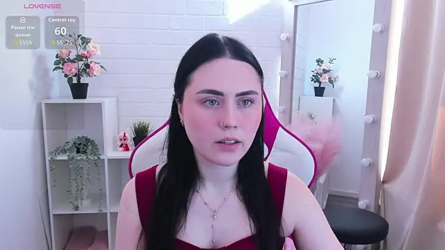 NoraLumi online show from April 22, 5:32 am