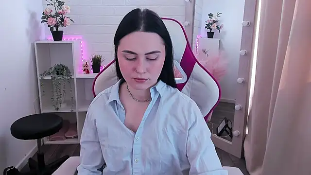 NoraLumi online show from April 24, 5:21 am