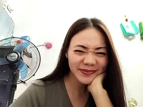 Snapshot of Stacyr chatting on March 14, 8:20 am Stacyr online show from March 14, 8:20 am