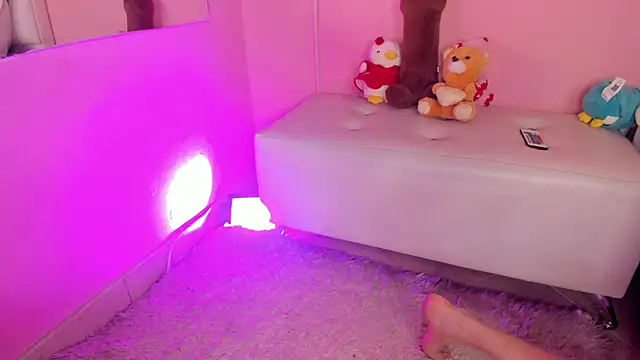 KarolyneLune online show from March 23, 8:35 pm