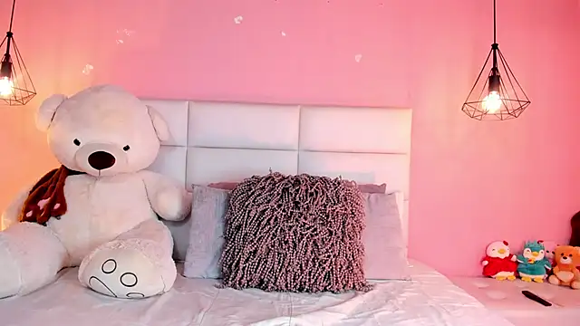 KarolyneLune online show from June 18, 8:13 pm