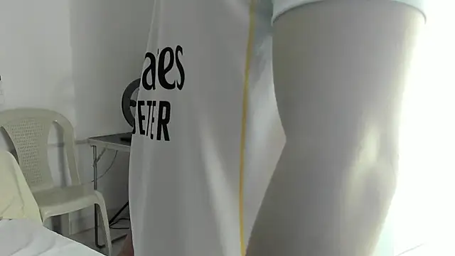 Snapshot of Noah_Rodrigez chatting on April 16, 1:28 am Noah Rodrigez online show from April 16, 1:28 am