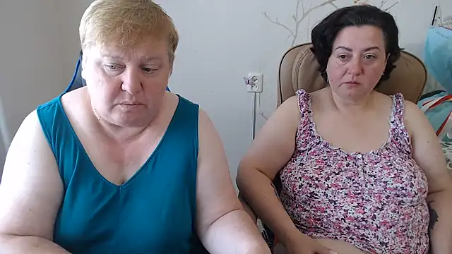 Lindy-Jeanie online show from July 26, 9:05 am