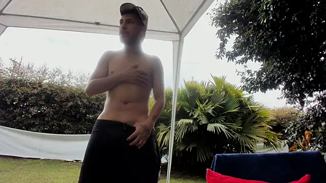 DilanAndres online show from April 28, 3:06 pm