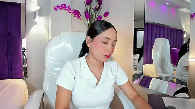 MiaCamille  online show from June 6, 6:12 pm