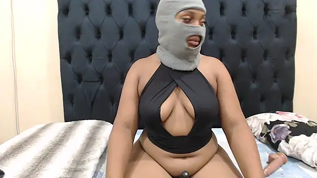 Curvy Takatso online show from March 25, 8:04 pm