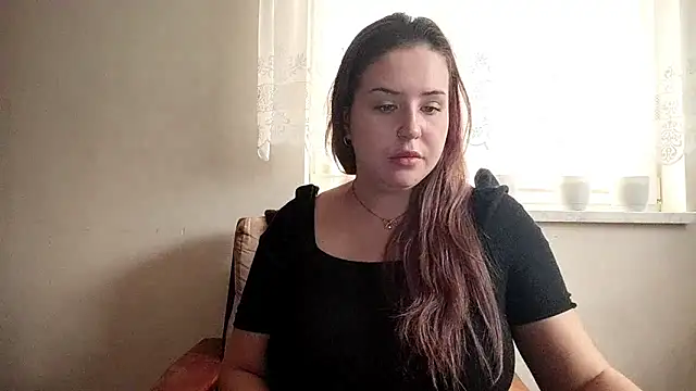 LolaSeduce online show from April 1, 8:15 am