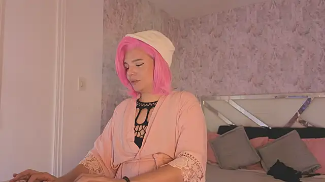 april summer  online show from April 14, 10:16 pm