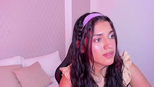 Snapshot of cristin_collins chatting on April 27, 7:56 pm cristin collins online show from April 27, 7:56 pm