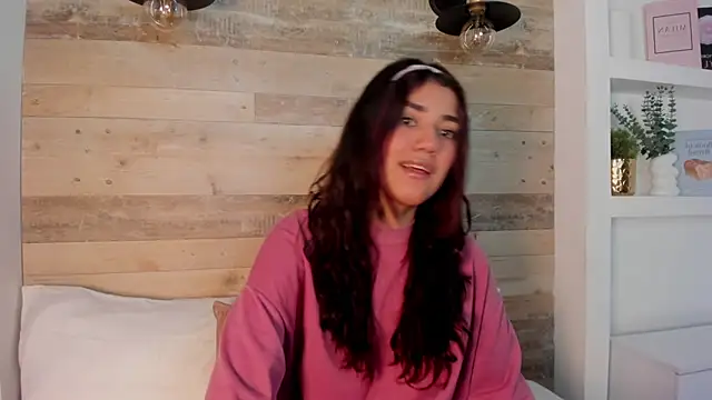 Snapshot of cristin_collins chatting on June 17, 3:20 am cristin collins online show from June 17, 3:20 am
