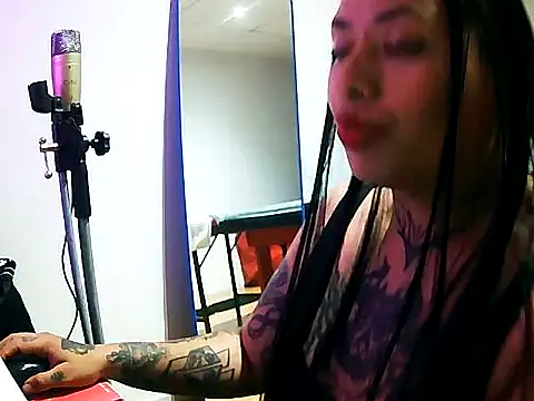 Snapshot of kinki_vi chatting on March 14, 4:07 am kinki vi online show from March 14, 4:07 am