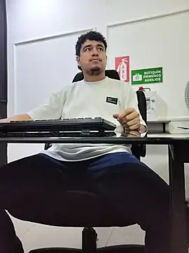 The intruder  online show from April 3, 5:27 am