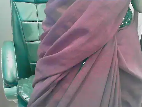 Snapshot of ragini_bby chatting on June 21, 4:37 am ragini bby online show from June 21, 4:37 am