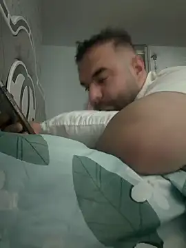 Snapshot of bigmillz32 chatting on March 27, 5:56 pm bigmillz32 online show from March 27, 5:56 pm