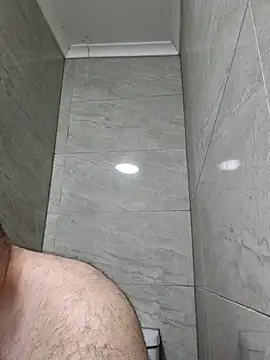 Snapshot of bigmillz32 chatting on April 10, 11:42 pm bigmillz32 online show from April 10, 11:42 pm