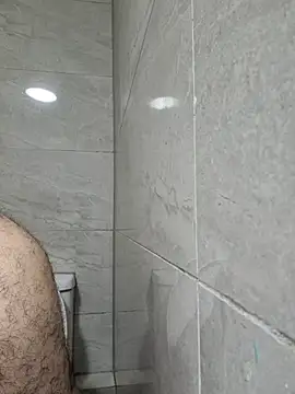 bigmillz32 online show from May 10, 11:32 pm