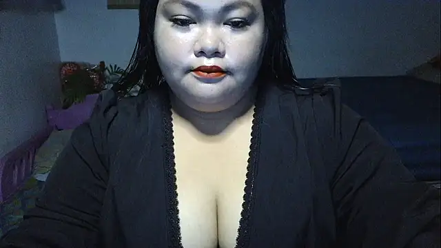 prettycarla  online show from April 15, 12:50 am