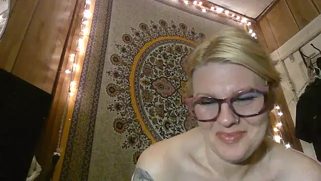 parabaddie online show from March 17, 4:39 am