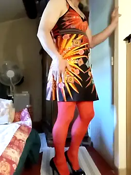 Snapshot of stephie83 chatting on April 5, 4:15 pm stephie83 online show from April 5, 4:15 pm