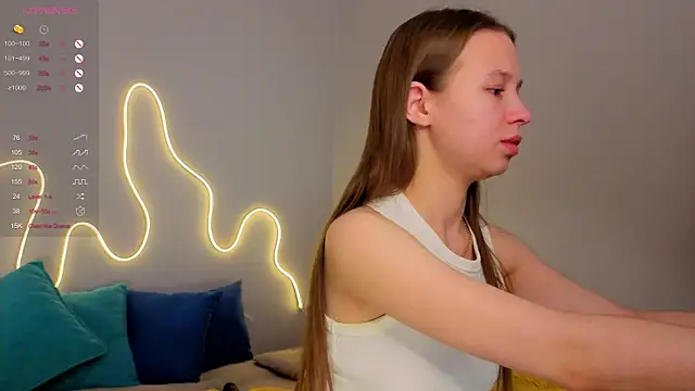 Emma dream  online show from June 7, 1:32 am