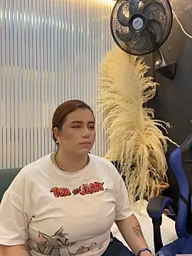 Snapshot of JeanneWilliams chatting on June 12, 11:31 am JeanneWilliams online show from June 12, 11:31 am